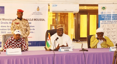 Conférence publique organisée par la CNDH : Le cadrage juridique contre la torture, les principes de l’égalité des citoyens devant la loi, les charges publiques et le respect des libertés individuelles et collectives en droit nigérien