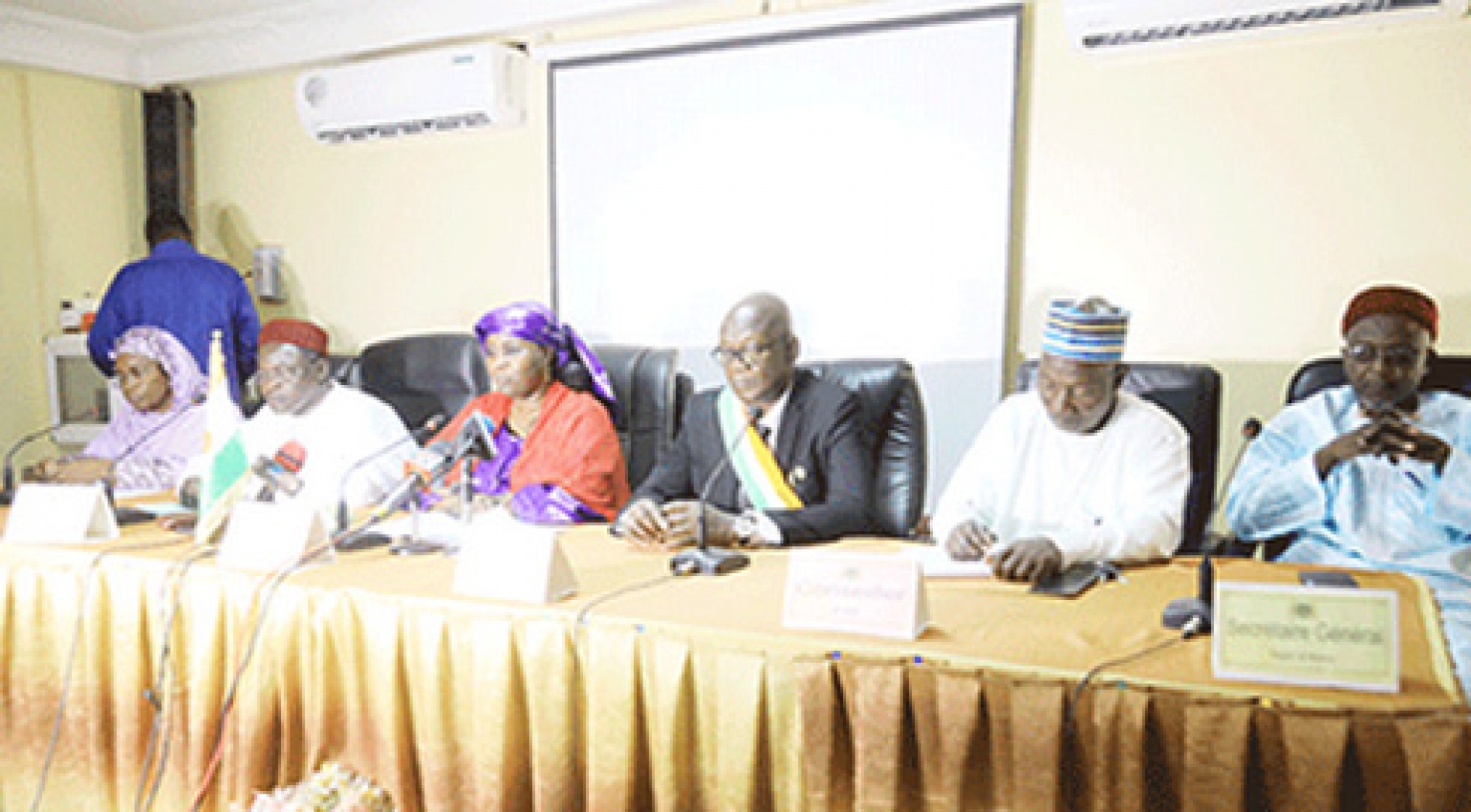 Lancement de la mission ministérielle d&#039;évaluation de la campagne agro-sylvo-pastorale et hydraulique 2022-2023 dans la région de Niamey : Pour des mesures d&#039;atténuation des effets des situations exceptionnelles