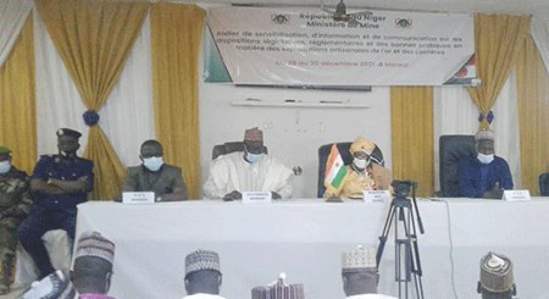 ﻿Atelier de sensibilisation sur les exploitations des mines artisanales de l’or et des carrières : Vers une réorganisation du secteur pour un meilleur impact sur l’économie