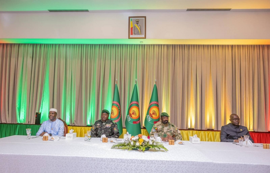 AES : d&icirc;ner d&rsquo;&Eacute;tat &agrave; Koulouba pour renforcer l&rsquo;unit&eacute; sah&eacute;lienne